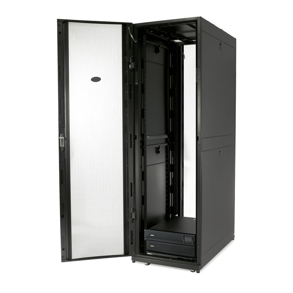 Seinakinnitusega Serverikapp APC AR3100
